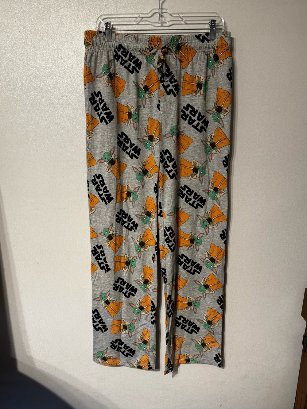 Star Wars Mandalorian Grogu Baby Yoda Pajama Pants Medium NWT Lounge